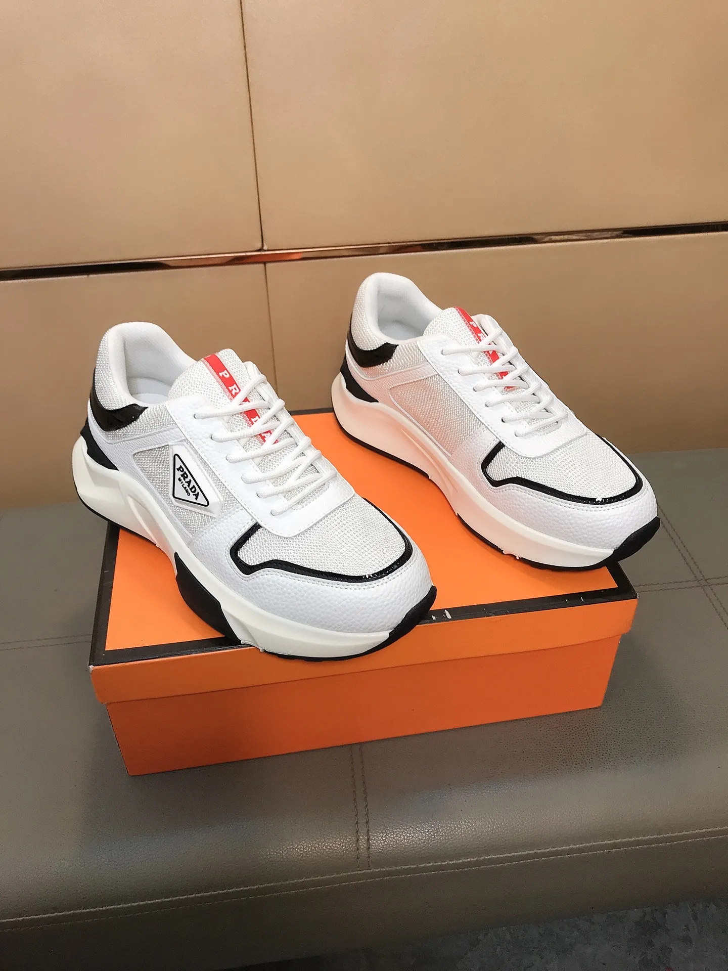 Ex-factory price 442 💎💎🆕Prada's latest casual and fashionable men's shoes👟hot style💥simple and elegant style, exclusive for trendy men. Unique latest brand elements👑, fashionable and generous, imported cowhide stitching and breathable fabrics, comfortable lining + sheepskin feet, super comfortable and wear-resistant outsole, classic model taken in kind, size: 38-44